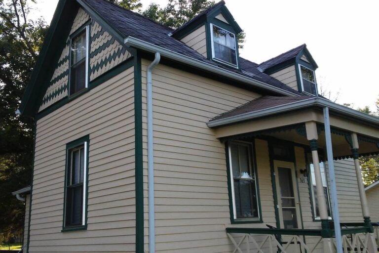 Yellow Cottage 768x512