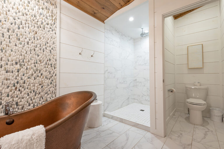 The Artisan Baejte Farms Ashleys Portrait Co. 3662 768x512