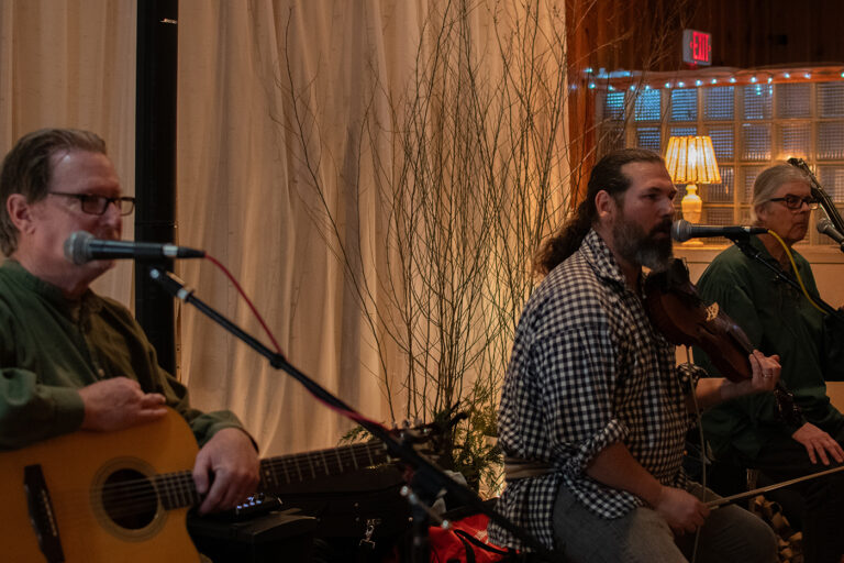 DSC 7300 copy 768x512