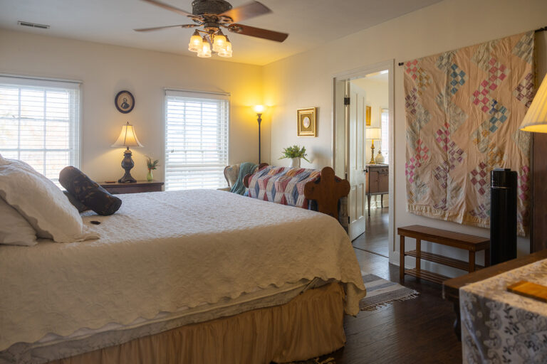 JL3A6975 copy 768x512