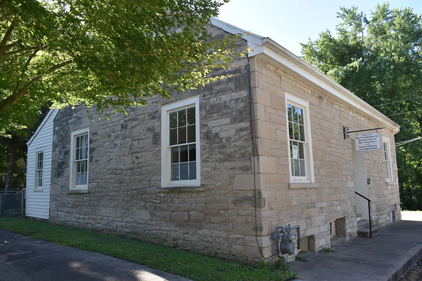 Mecker Research Library