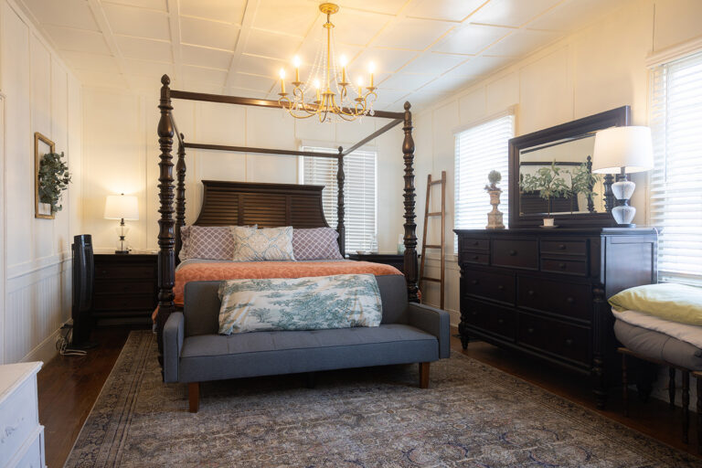 JL3A7031 copy 768x512