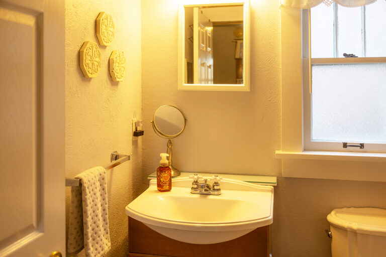 JL3A7279 copy 768x512