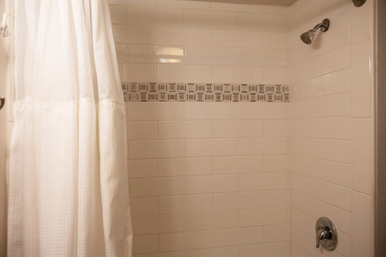 JL3A8817 copy 768x512