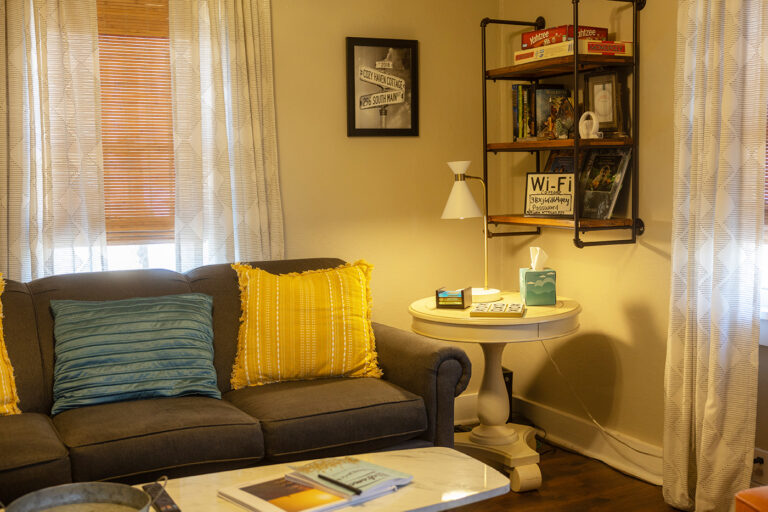 JL3A8822 copy 768x512