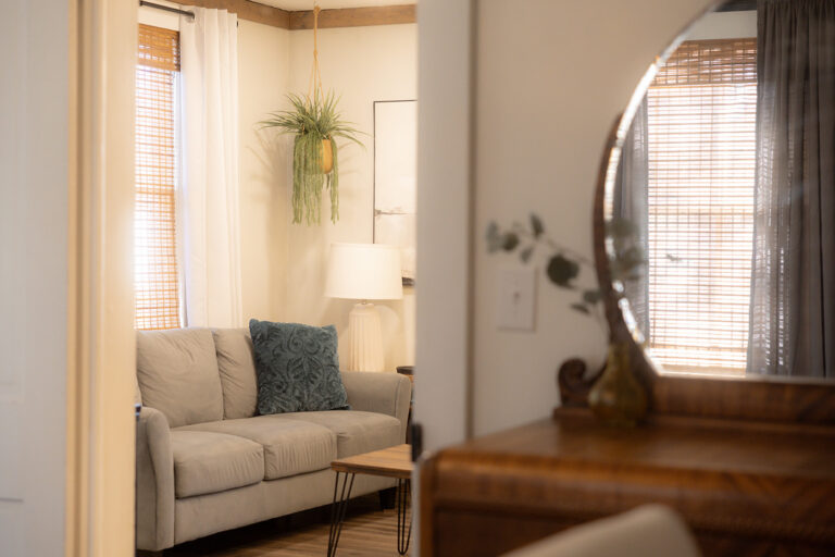 JL3A8869 copy 768x512