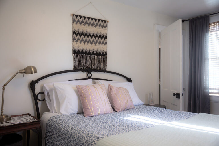 JL3A8870 copy 768x512