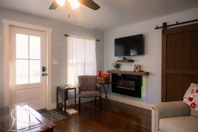 JL3A8896 copy 768x512