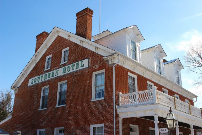 951DD8B7 9653 4427 BF46 3CE87F2C3805 768x513