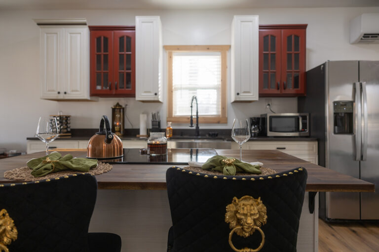 JL3A8181 copy 768x512