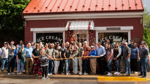 One of our downtown’s landmark businesses, Sara’s Ice Cream, reopened under new ownership on April 1. The Monia family bought the business, invested in renovations, and restored the vintage decor that made Sara’s one of the cutest retro experiences in Ste. Gen.

It’s such a testament to what makes Ste. Gen so special, that new investors recognize what’s wonderful about what we have and only hope to improve upon it. That’s just what the Monias hope to do by keeping Sara’s open year-round, diversifying its offerings by adding smoothies and coffee, and expanding its hours of operation.

We wish the Monias all the luck in the world and we’re happy they’re now a part of our downtown ranks!