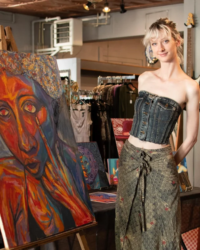 Scenes from Fourth Friday Art Walk at Music Art Love featuring work by Heidi Walker and her daughter Hannah Walker, plus live music by Jerrek Stone. Just one of the many spots open downtown for the evening.

@musicartlove.guitart 
@heidi_marjanne 
@walkersartworks 
@jarrekstone