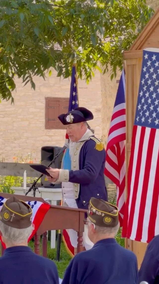 Visitors and locals gathered in the heart of Ste. Genevieve on Saturday, July 5, to celebrate America’s 249th birthday with a meaningful ceremony at the Centre for French Colonial Life. General George Washington (Geoff Baggett), General Marquis de Lafayette (Bradley Johnson), and Missouri State Representative Bryant Wolfin joined the crowd for a reading of the Declaration of Independence, a National Anthem performance by Anna Ripplinger, and a musket salute by the Milicia de Santa Genoveva. The local VFW honor guard presented the colors, and guests enjoyed complimentary cake and cold water, thanks to Ron and Justine Rayfield, for a true community celebration. 🎉🇺🇸